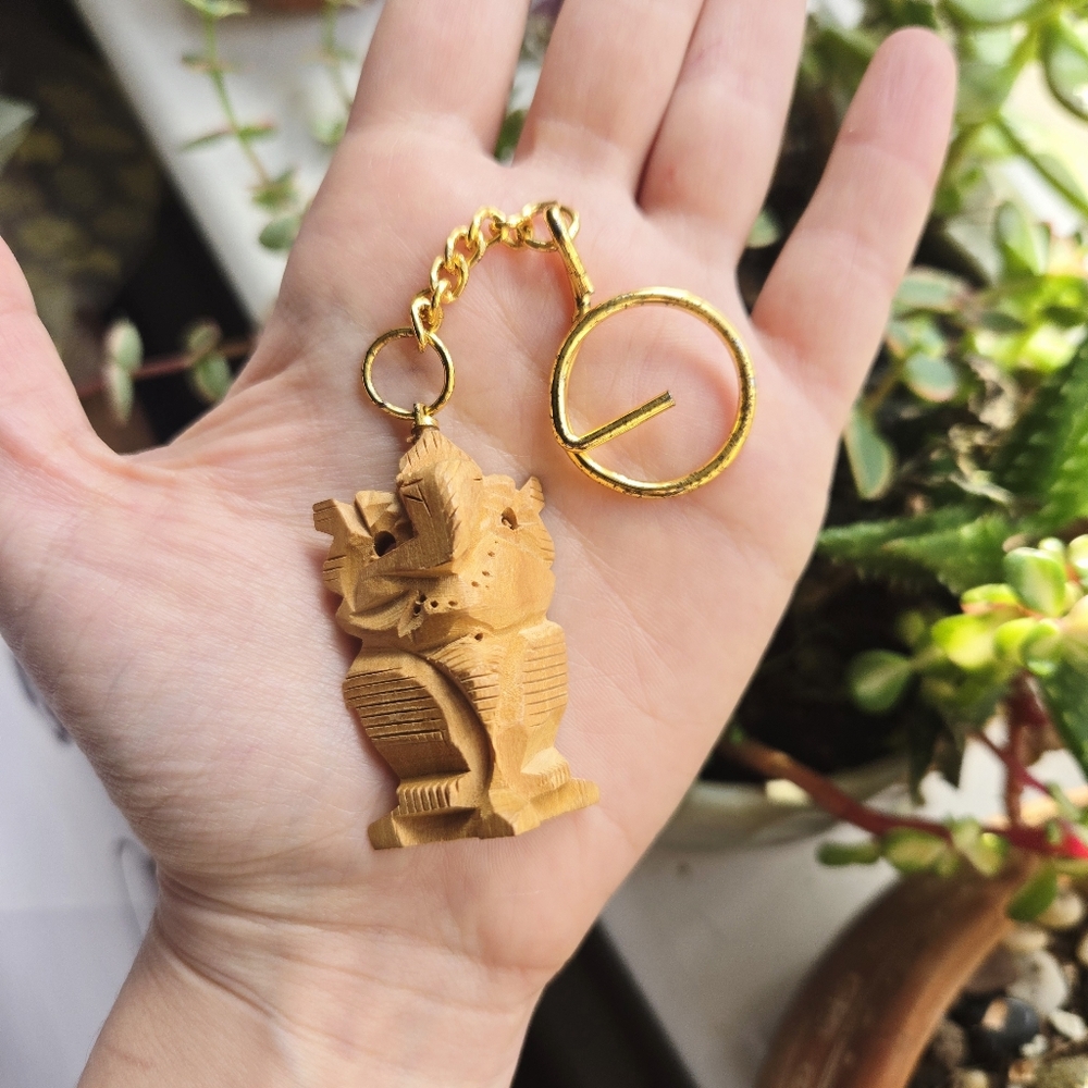Vintage Ganesh Tribal Wooden Handcarved Keychain - Picture 3 of 8